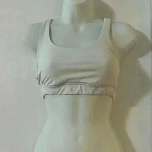 Lululmeon sports bra